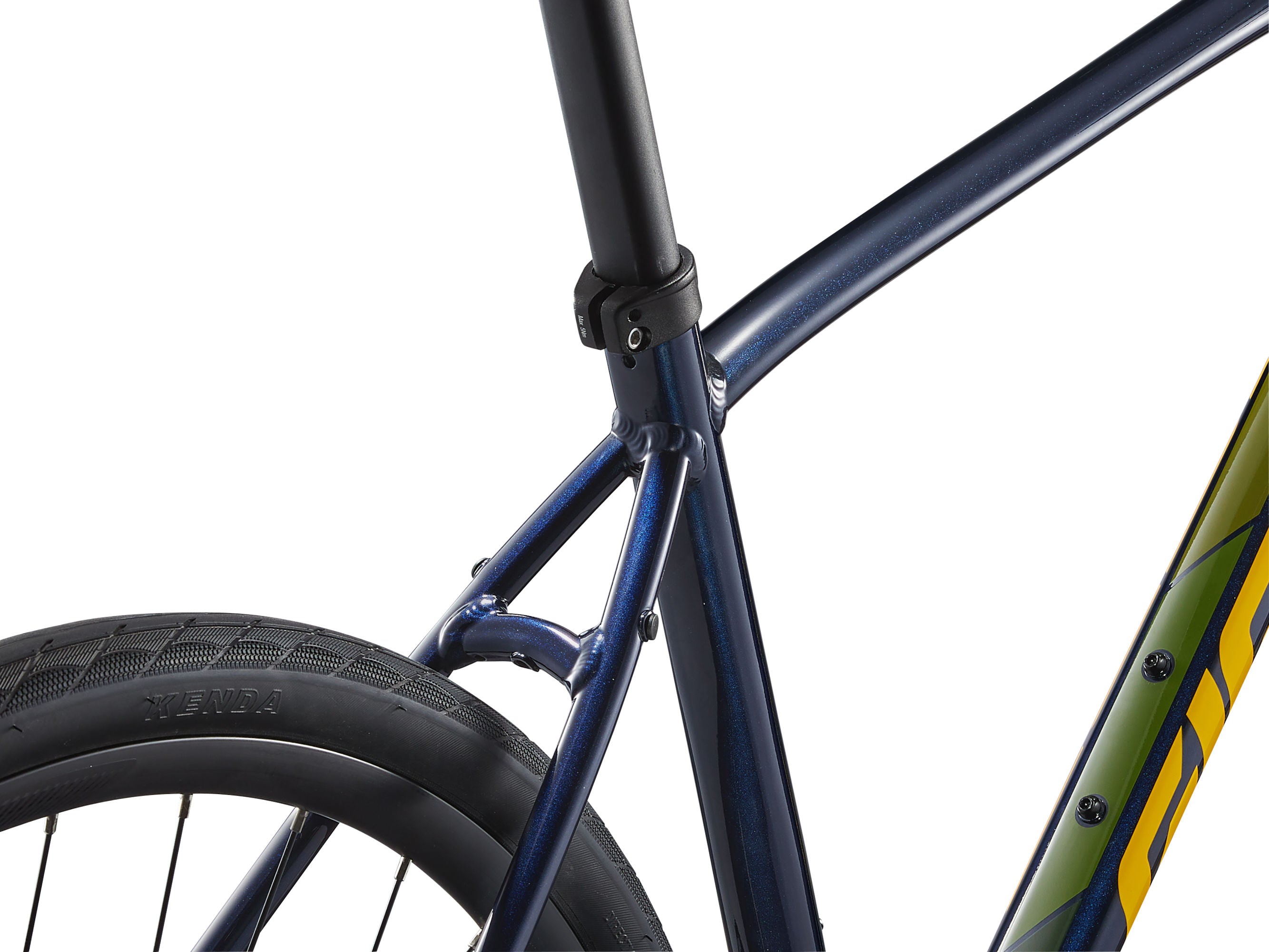 2025 Giant Cross City 3 Disc - Ultra Navy