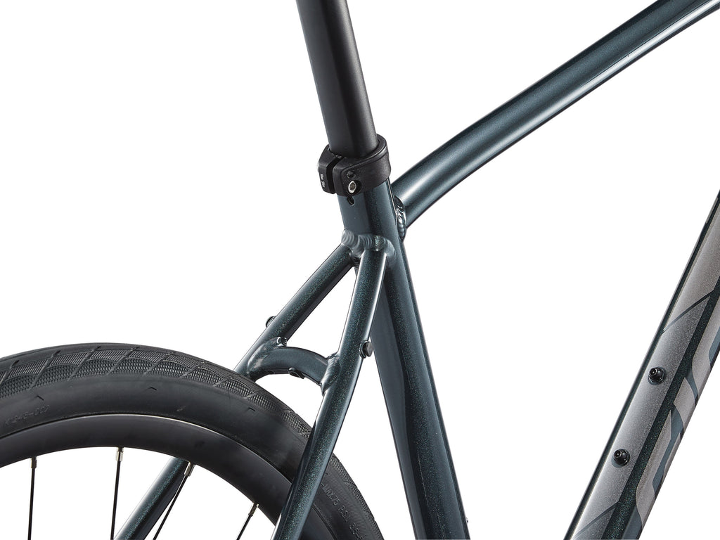 2025 Giant Cross City 2 Disc - Asphalt Green