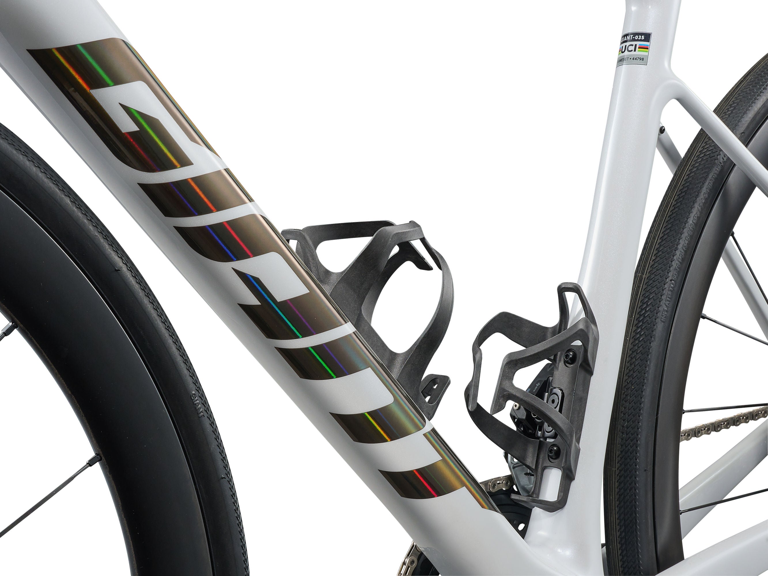 2026 Giant Defy Advanced Pro 1 - White