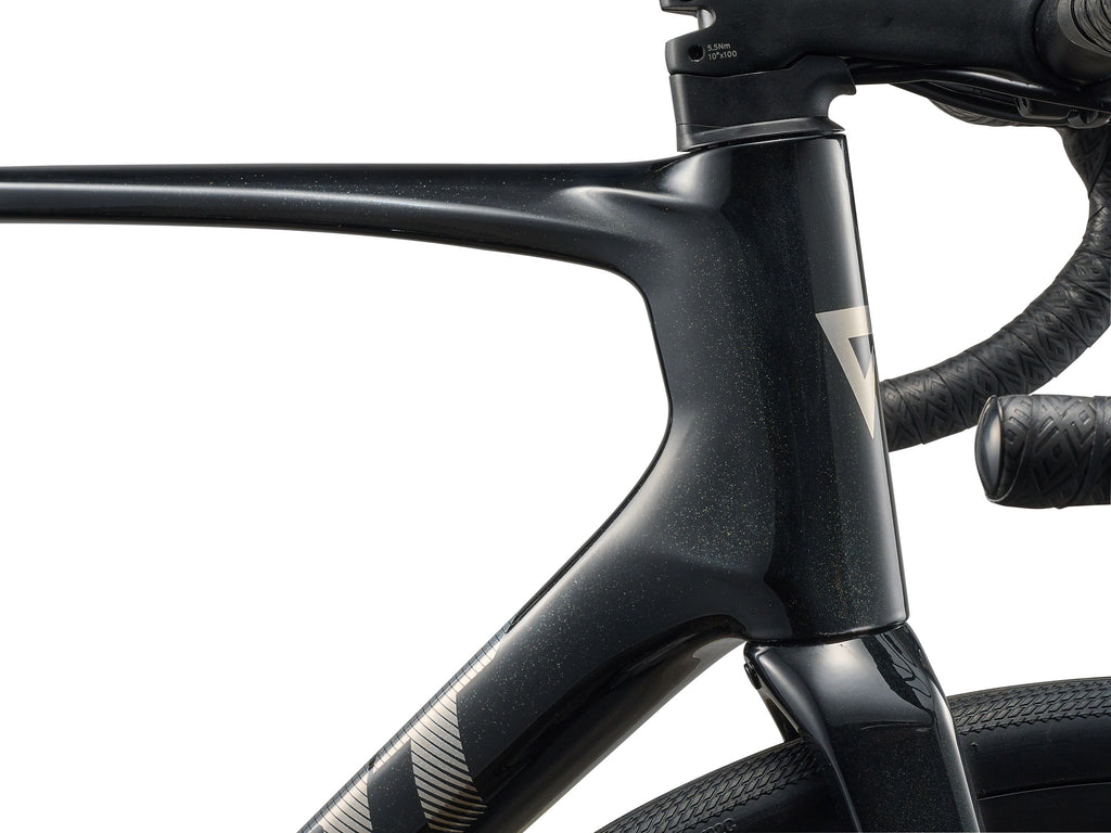 2026 Giant Defy Advanced 2 - Abyss Black