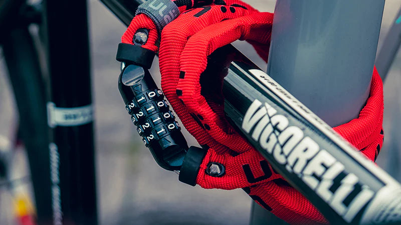 ULAC 52nd Street Chain Red