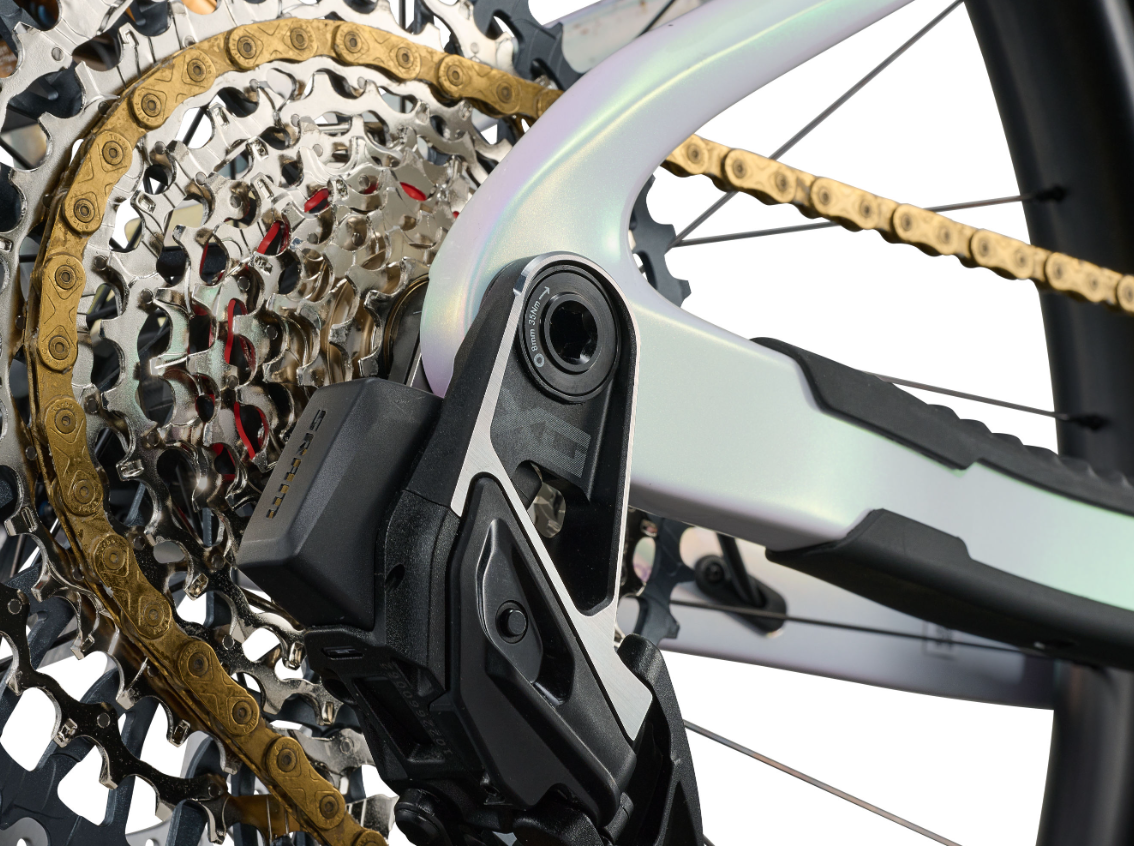 2027 Giant Intrigue Advanced E+ 0 25KM/H - Prism Pearl