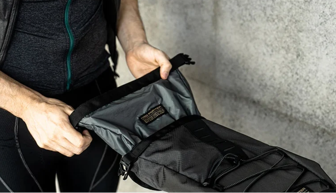 ULAC RADTAIL GT BAG 5.8L BLACK